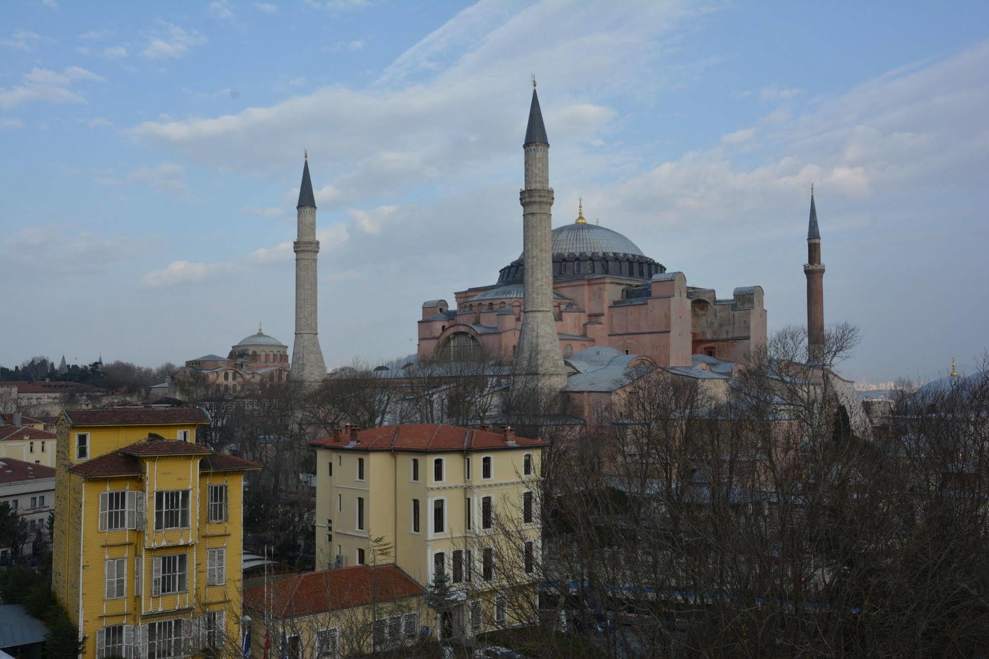 Ares Hotel Estambul Exterior foto